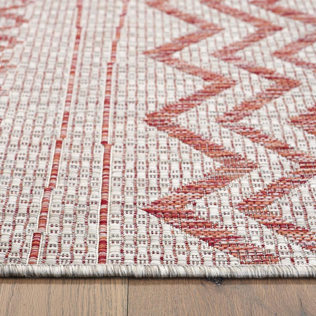 2’ x 3’ Red Zigzag Indoor Outdoor Scatter Rug