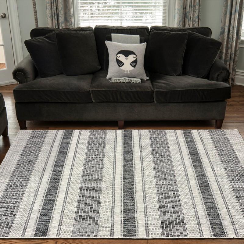 5’ x 8’ Monochrome Striped Indoor Outdoor Area Rug