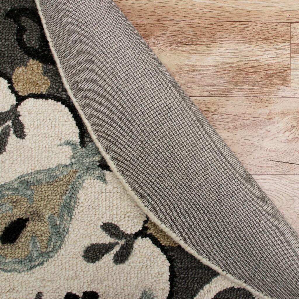 7’ Round Gray and White Floral Medallion Area Rug