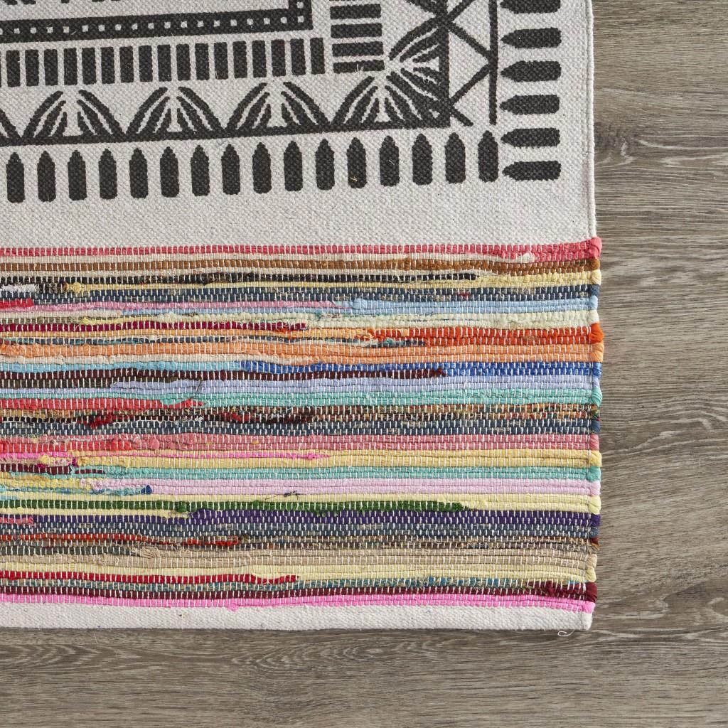 5’ x 7’ Grayscale Geometric Center Area Rug