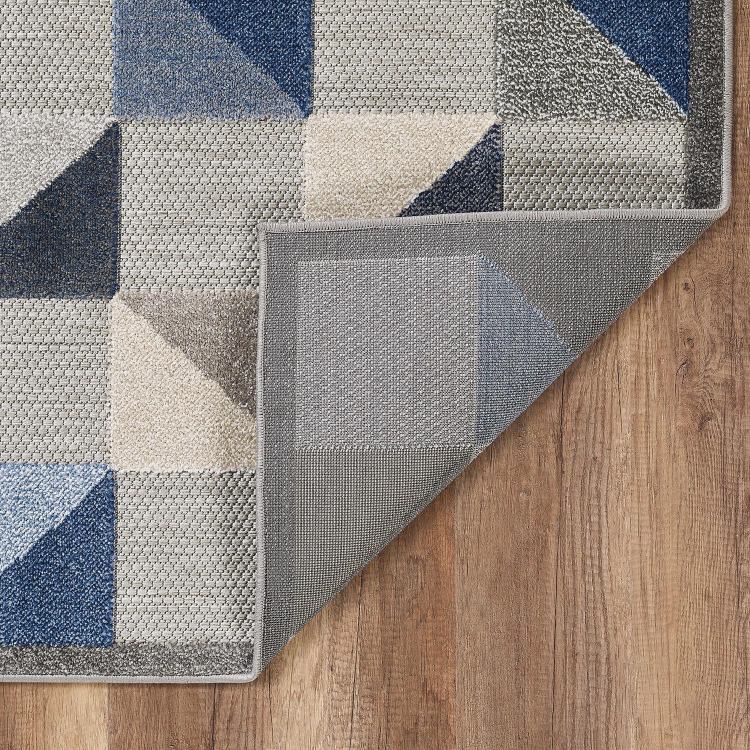 2’ x 4’ Blue Gray Triangle Indoor Outdoor Area Rug