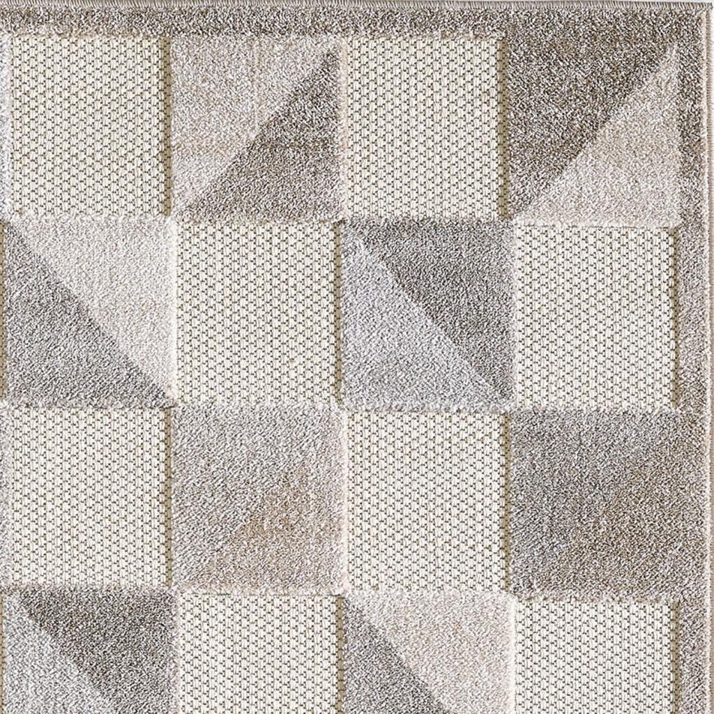 2’ x 4’ Gray Triangle Indoor Outdoor Area Rug