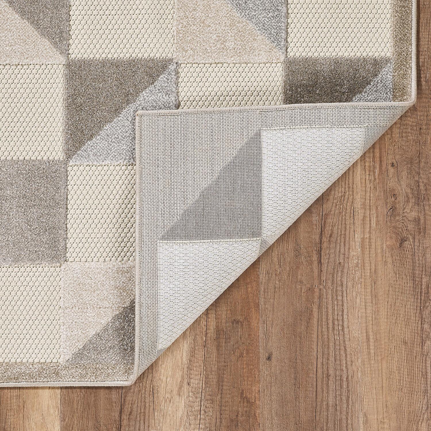 3’ x 5’ Gray Triangle Indoor Outdoor Area Rug