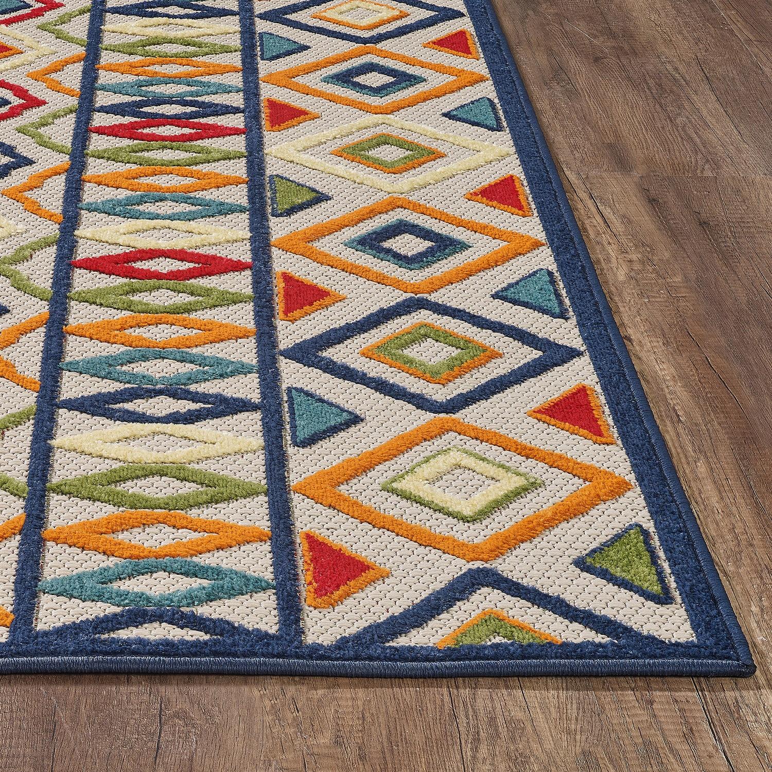 7’ x 9’ MultiAztec Pattern Indoor Outdoor Area Rug