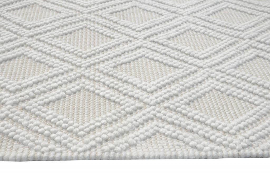6’ x 9’ Ivory Diamond Lattice Modern Area Rug