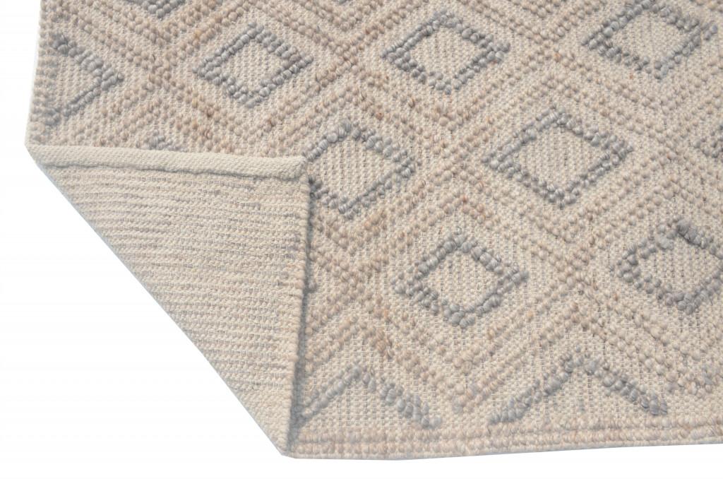 8’ x 11’ Tan Gray Diamond Lattice Modern Area Rug