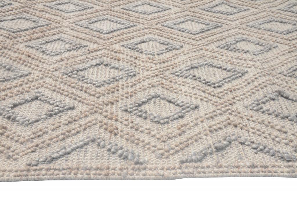 8’ x 11’ Tan Gray Diamond Lattice Modern Area Rug