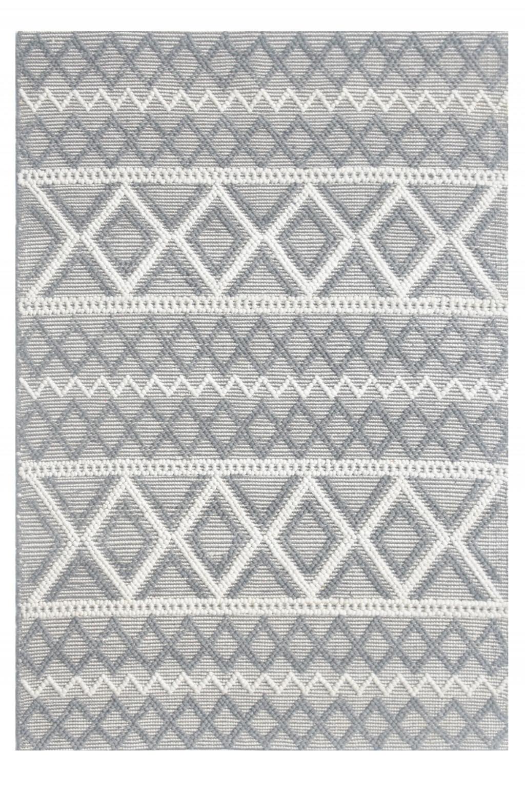 8’ x 11’ Gray Ivory Diamonds Boho Chic Area Rug