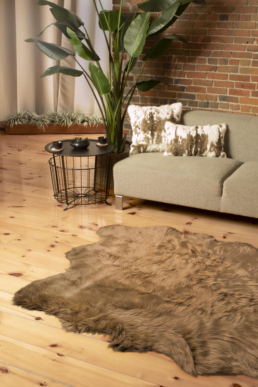 5' x 6' Tan Faux Sheepskin Non Skid Area Rug Default Title