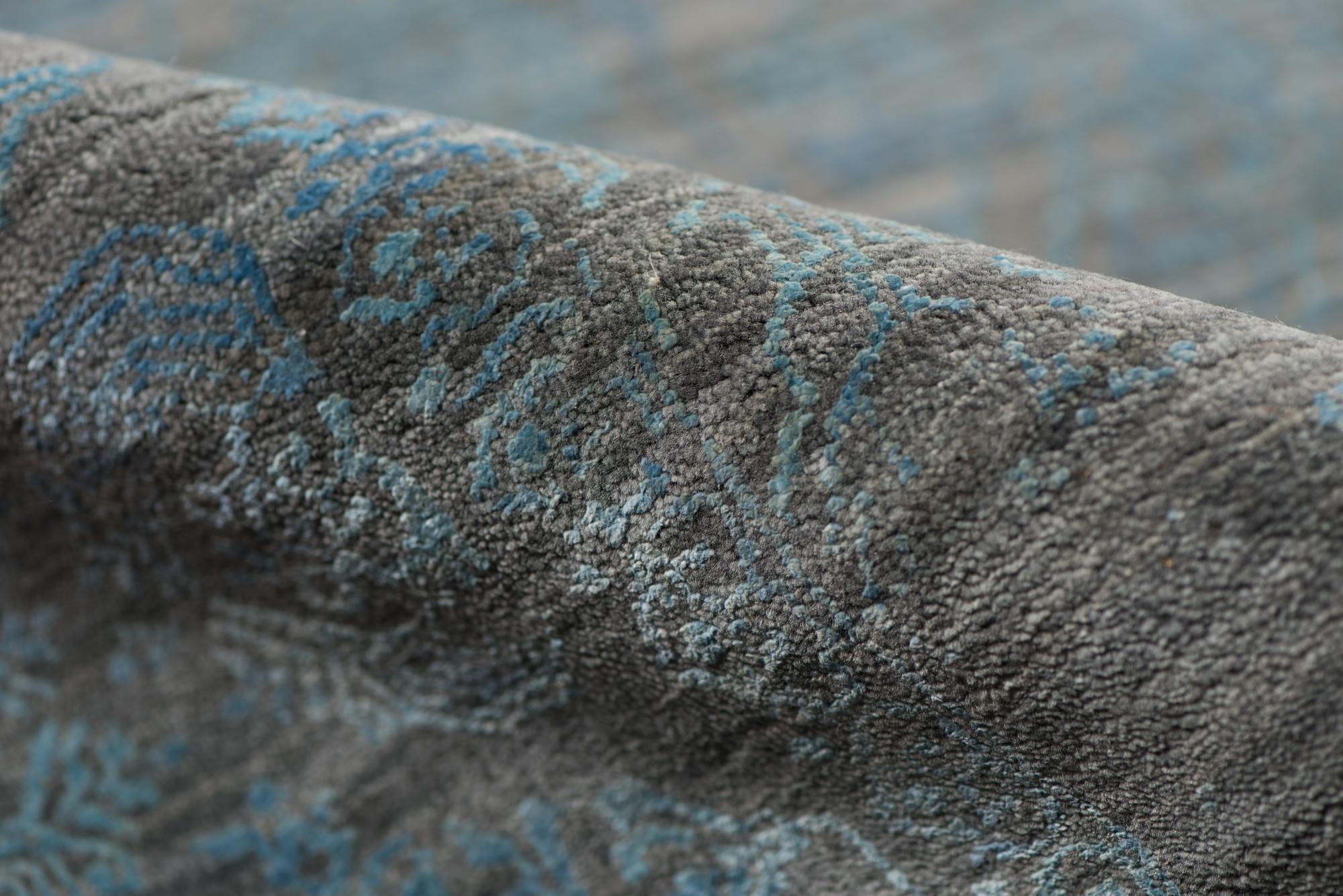 8' X 10' Dark Gray And Blue New Zealand Lambs Wool Damask Hand Knotted Area Rug With Fringe