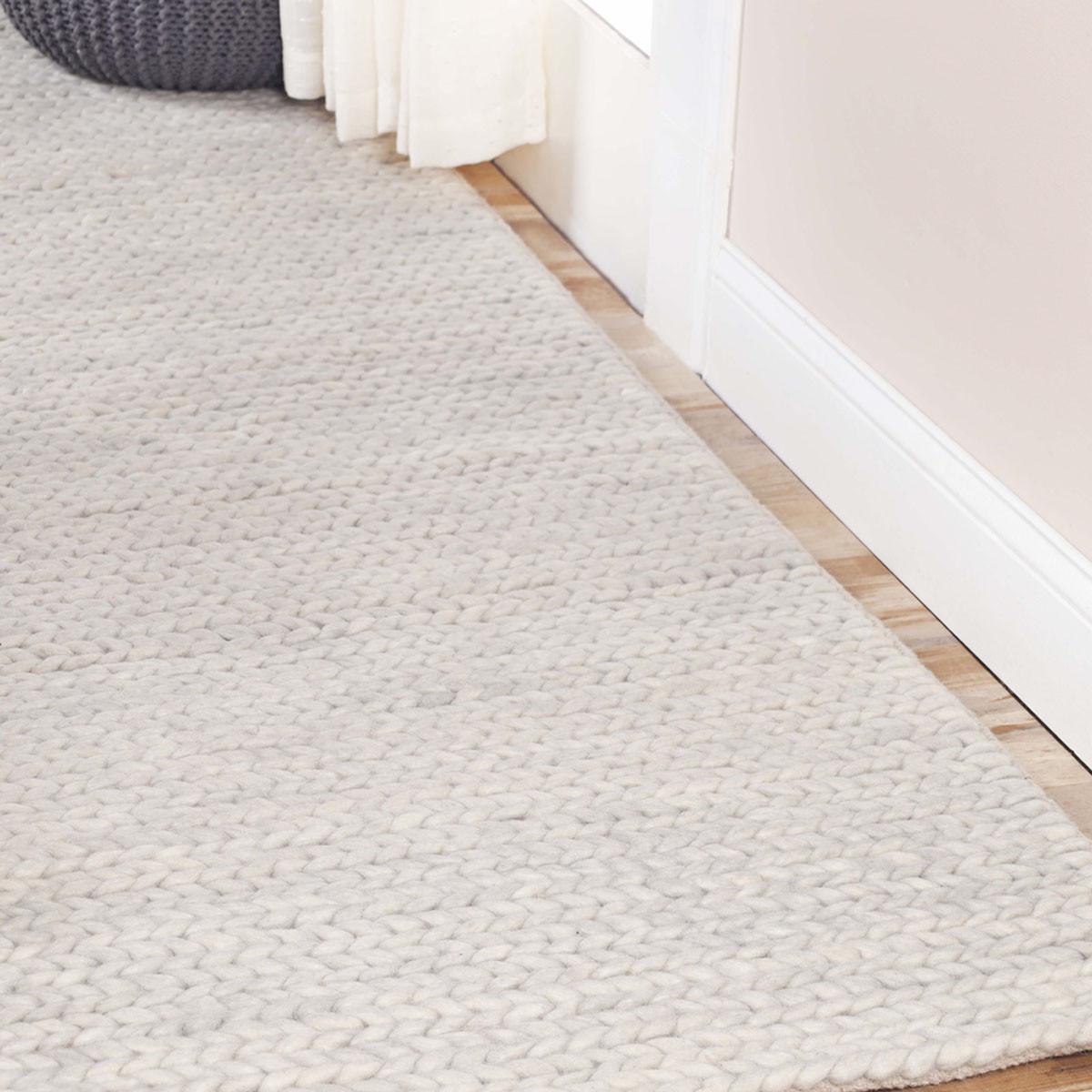 8' Light Grey Wool Handmade Stain Resistant Runner Rug