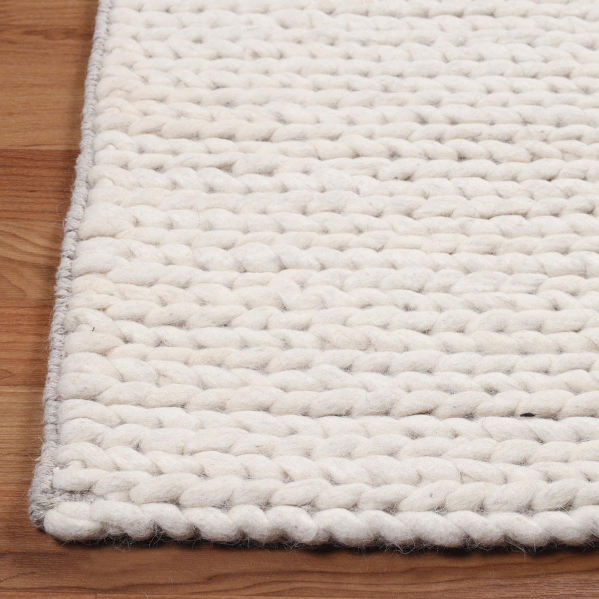 4' X 6' Off White Wool Handmade Stain Resistant Area Rug