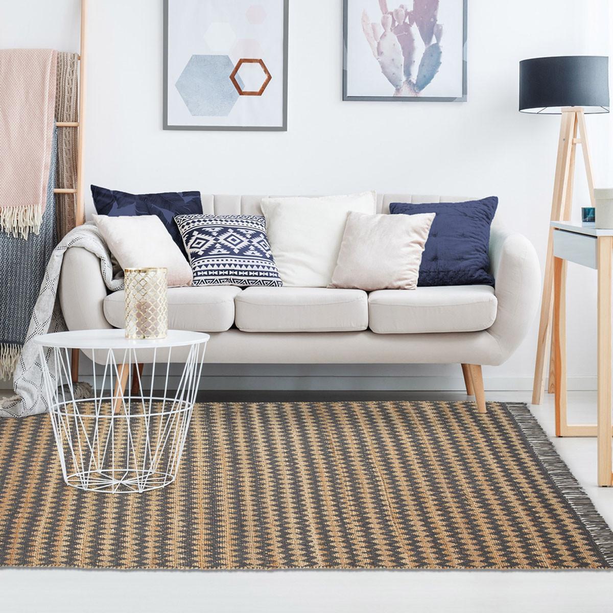 5' X 8' Grey Chevron Hand Woven Stain Resistant Area Rug With Fringe