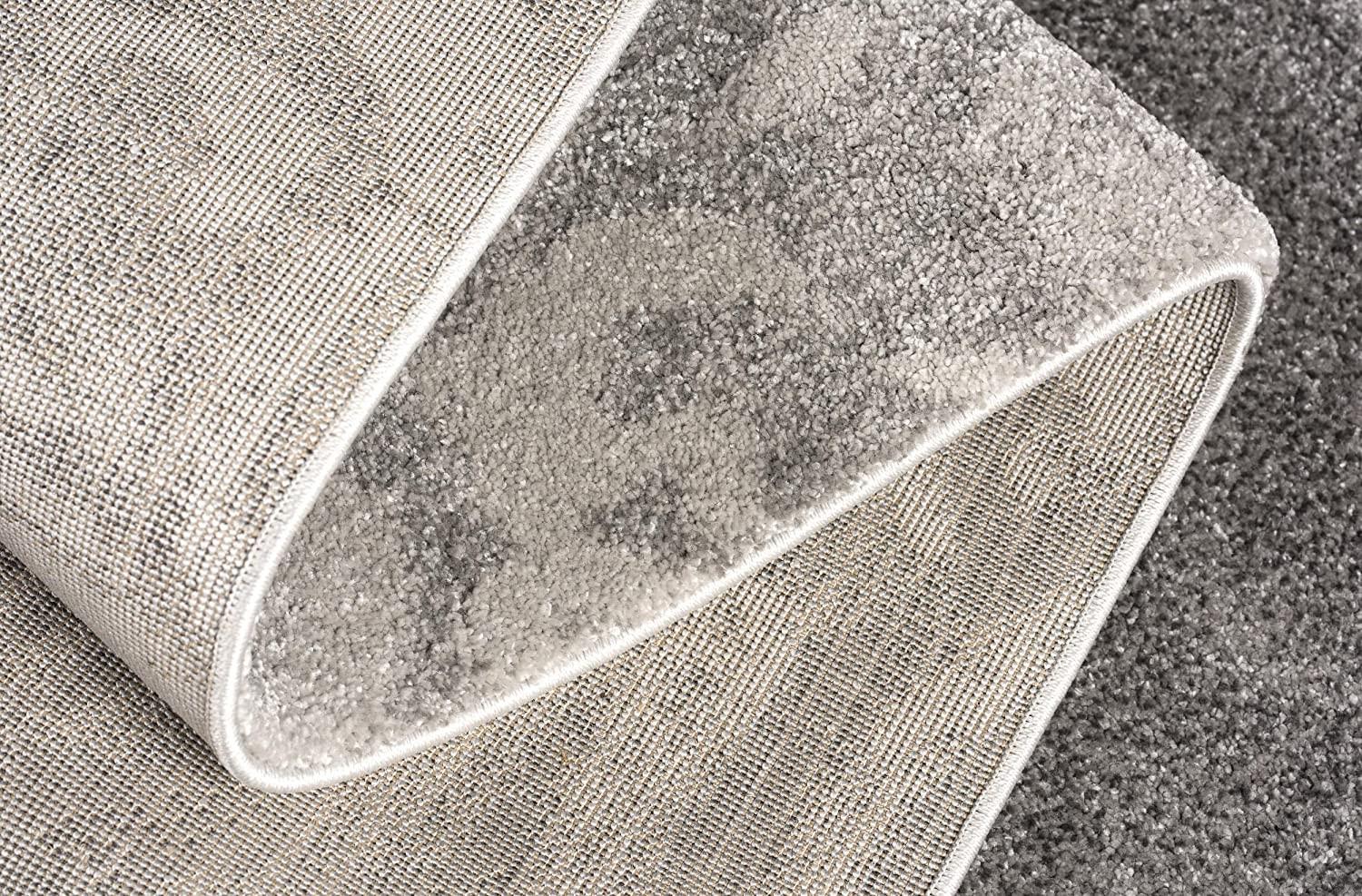 4' X 6' Grey Damask Power Loom Stain Resistant Area Rug
